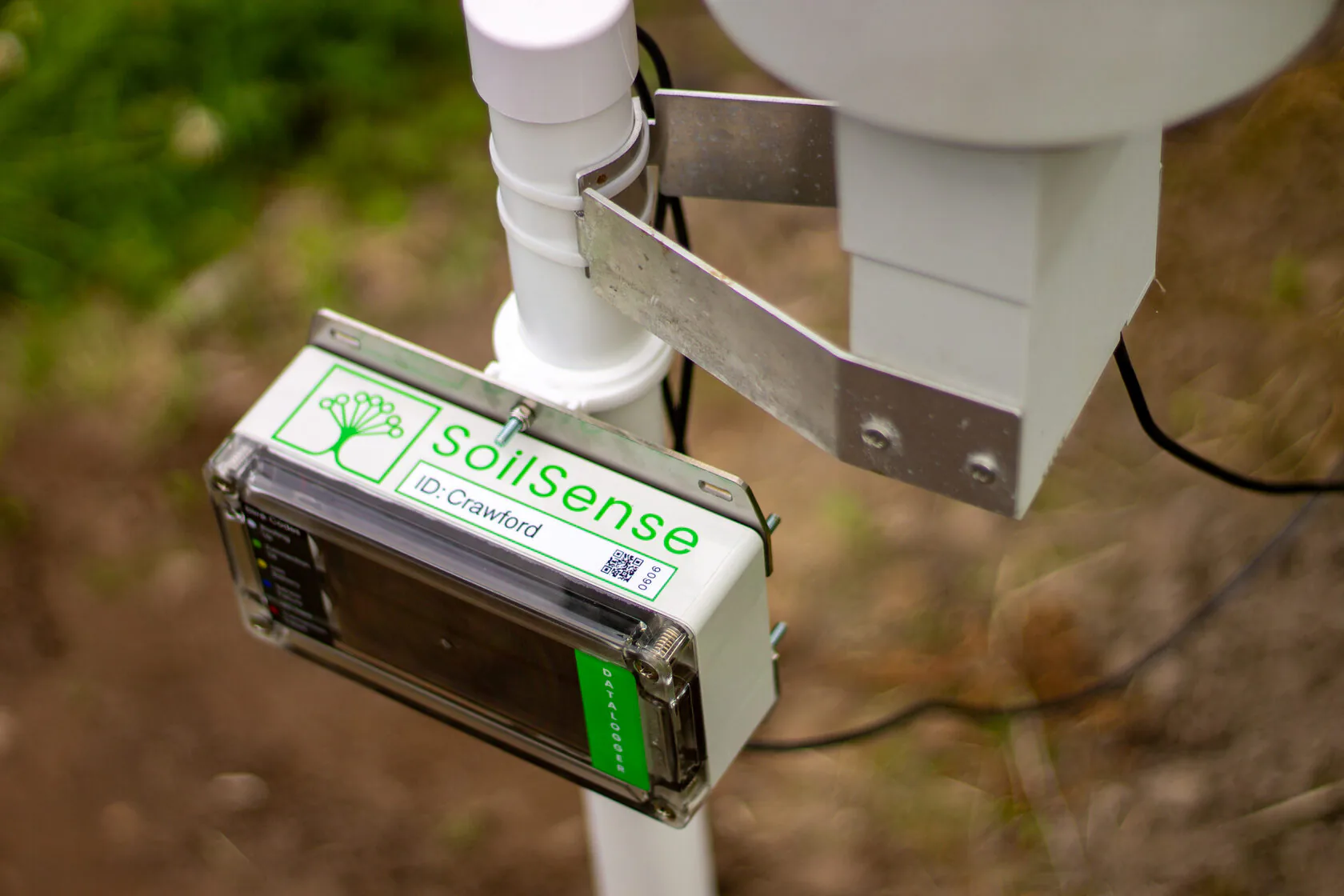 Explotación hortícola monitorizada con sensores de humedad del suelo SoilSense